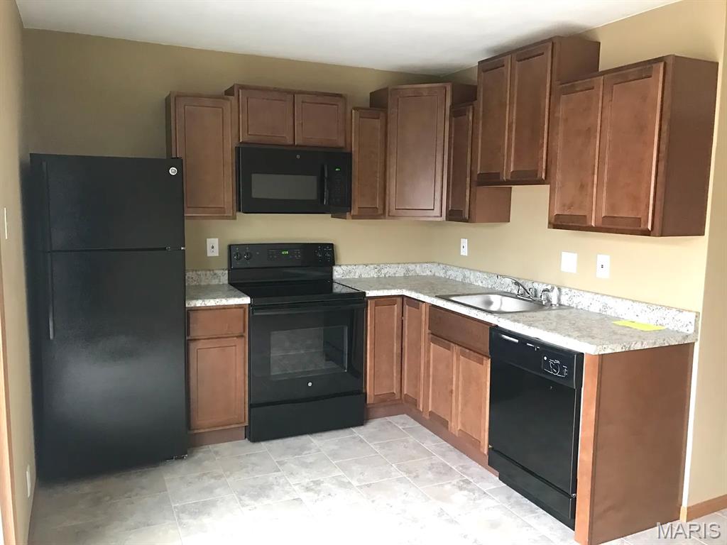 26 Sarpy Road, Unit E Belleville, IL 62221 - Photo 5 of 14