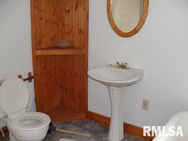 1003 Decatur Street, Unit 404S Lincoln, IL 62656 - Photo 6 of 8 Gallery Image 6