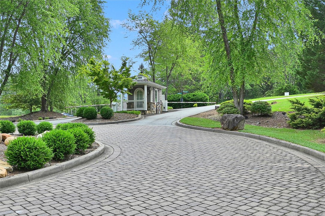 3 Harbor View Drive Salem, SC 29676 - Photo 4 of 18