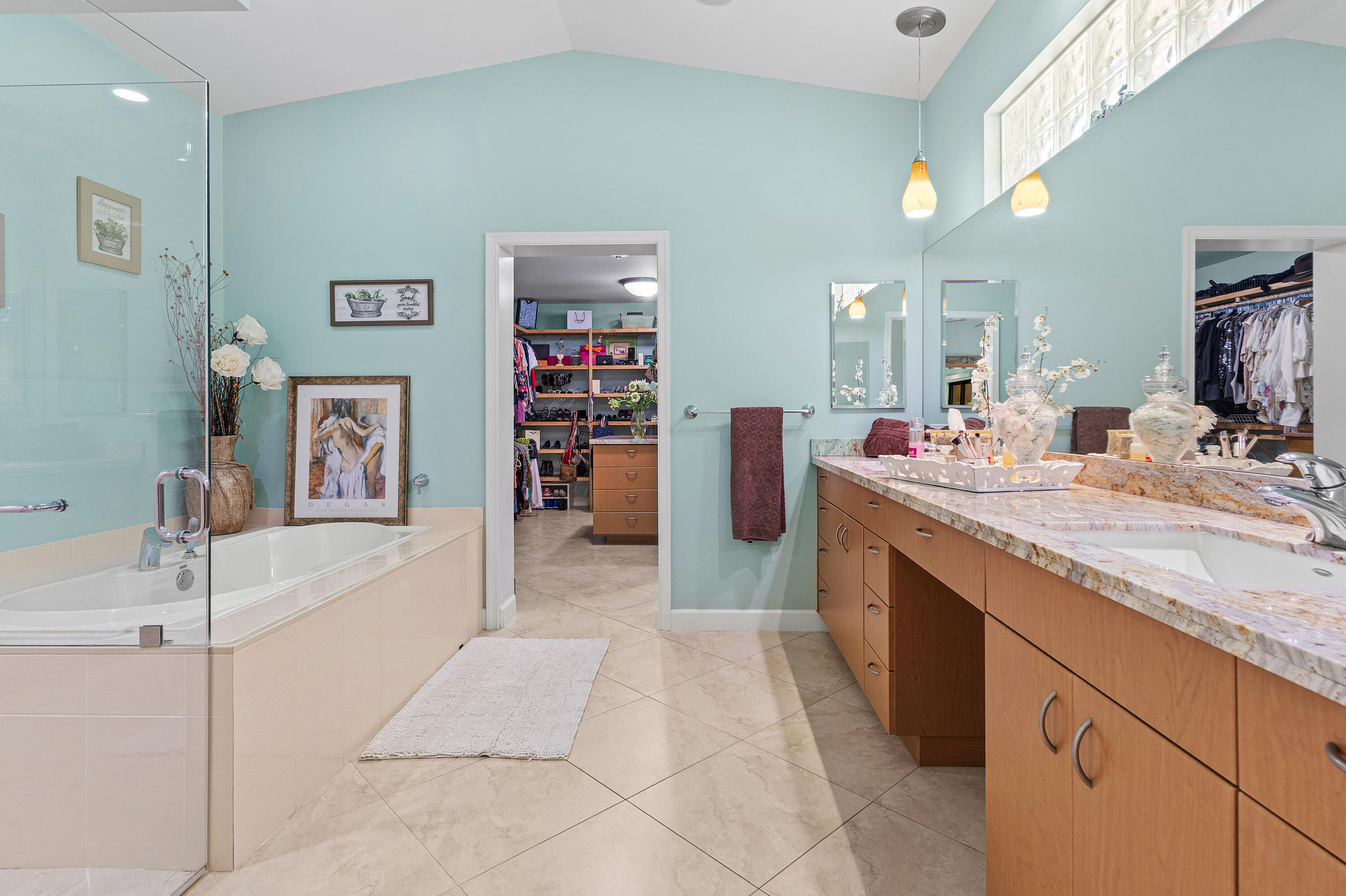 5175 Beechwood Road Delray Beach, FL 33484 - Photo 20 of 26 Beautiful Primary Bath