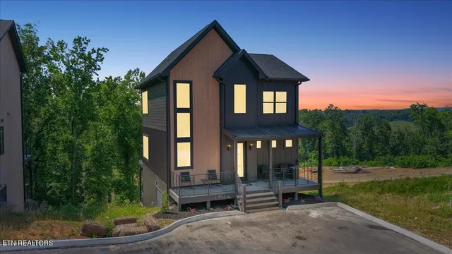 $925,000 | 1353 Reedmont Way, Sevierville, TN 37876