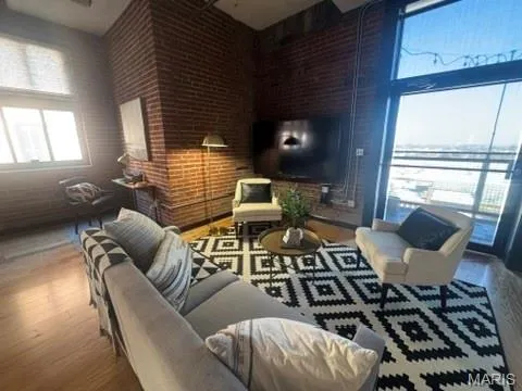 $230,000 | 1619 Washington Avenue, Unit 802, St. Louis, MO 63103