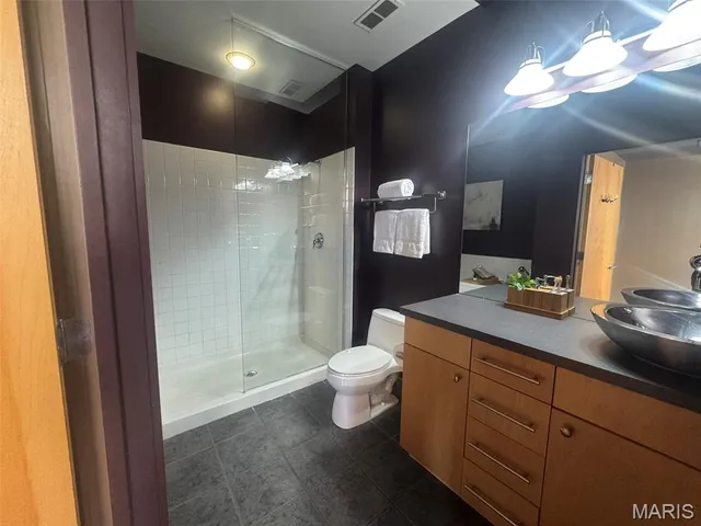 $230,000 | 1619 Washington Avenue, Unit 802, St. Louis, MO 63103