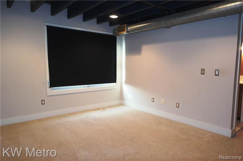 686 West Eleven Mile Road Royal Oak, MI 48073 - Photo 11 of 25