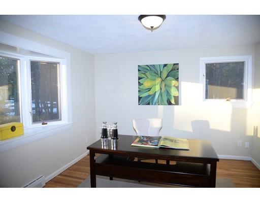 24 Austin Road Sudbury, MA 01776 - Photo 3 of 26