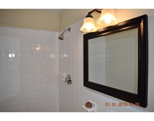 24 Austin Road Sudbury, MA 01776 - Photo 4 of 26