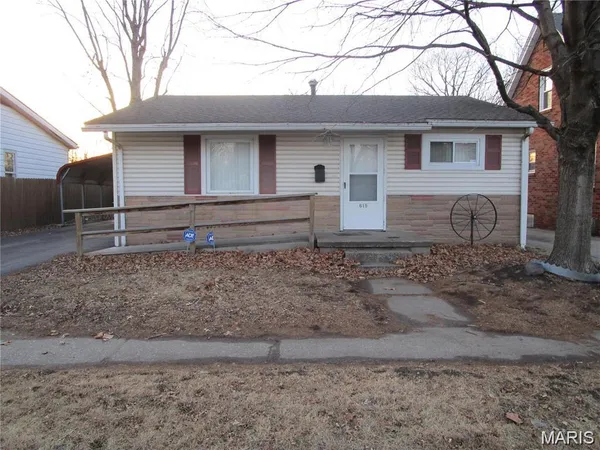 $48,000 | 615 Broadway, East Alton, IL 62024