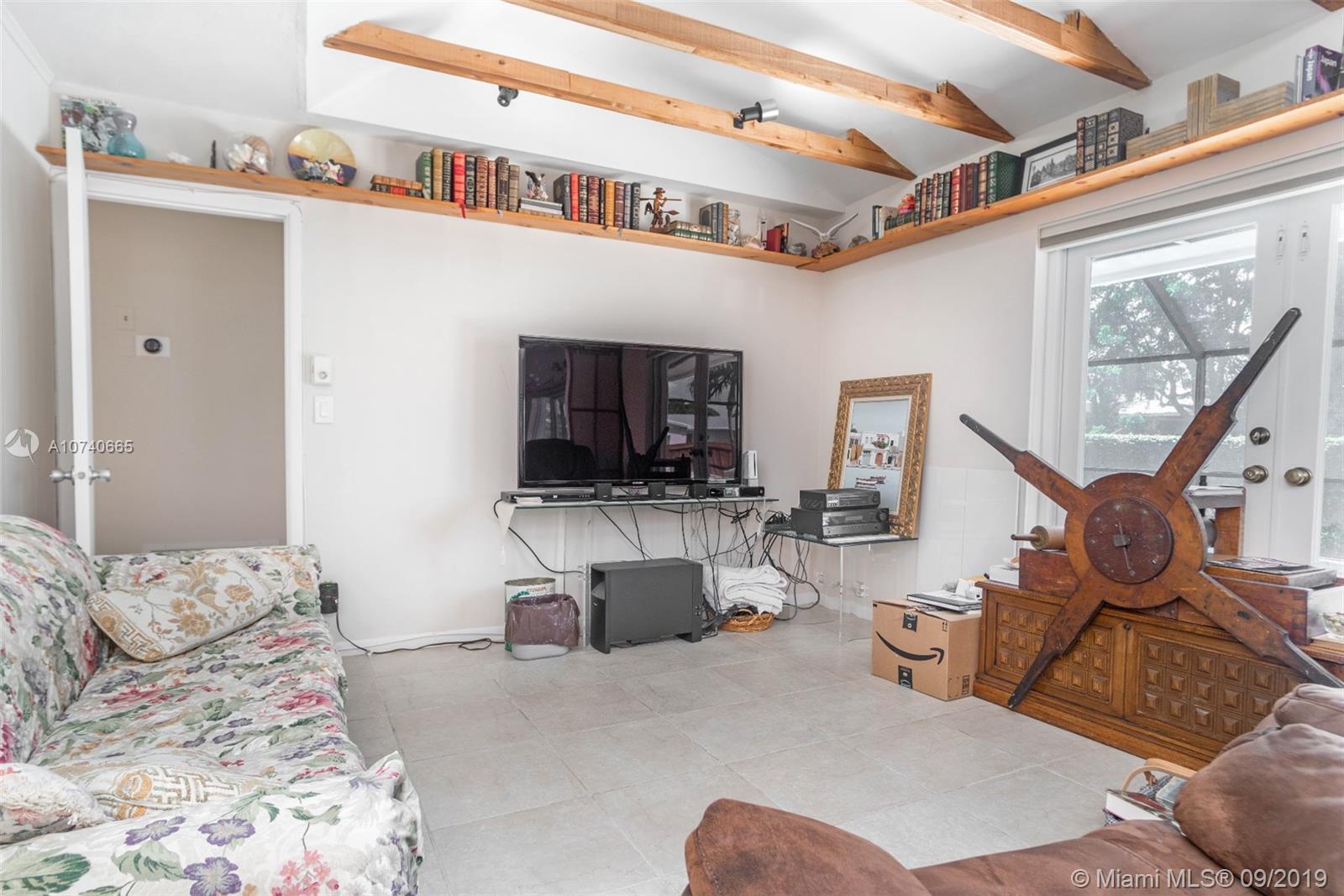 10550 Southwest 98th Street Miami, FL 33176 - Photo 12 of 27