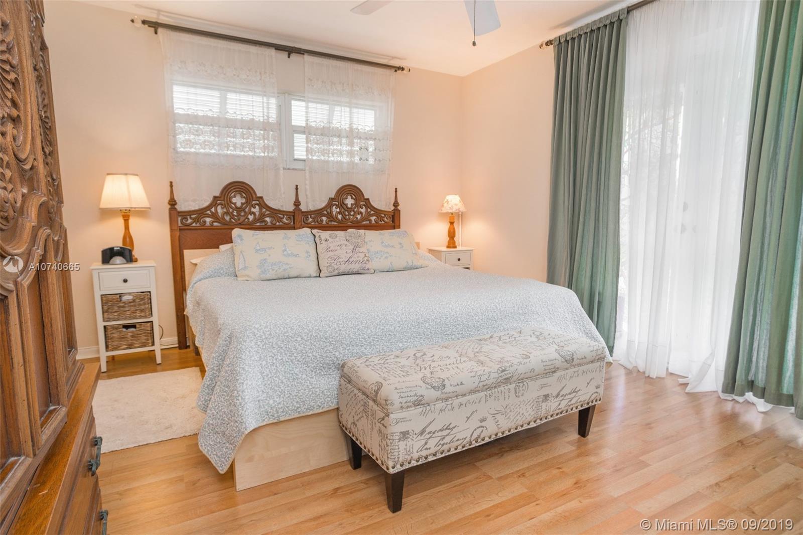 10550 Southwest 98th Street Miami, FL 33176 - Photo 5 of 27