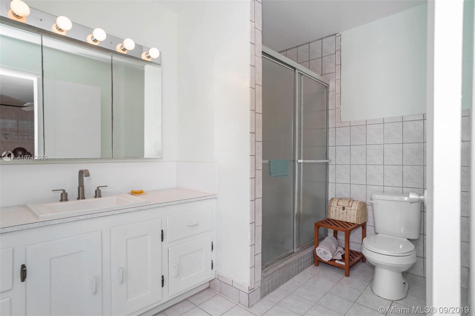 10550 Southwest 98th Street Miami, FL 33176 - Photo 6 of 27