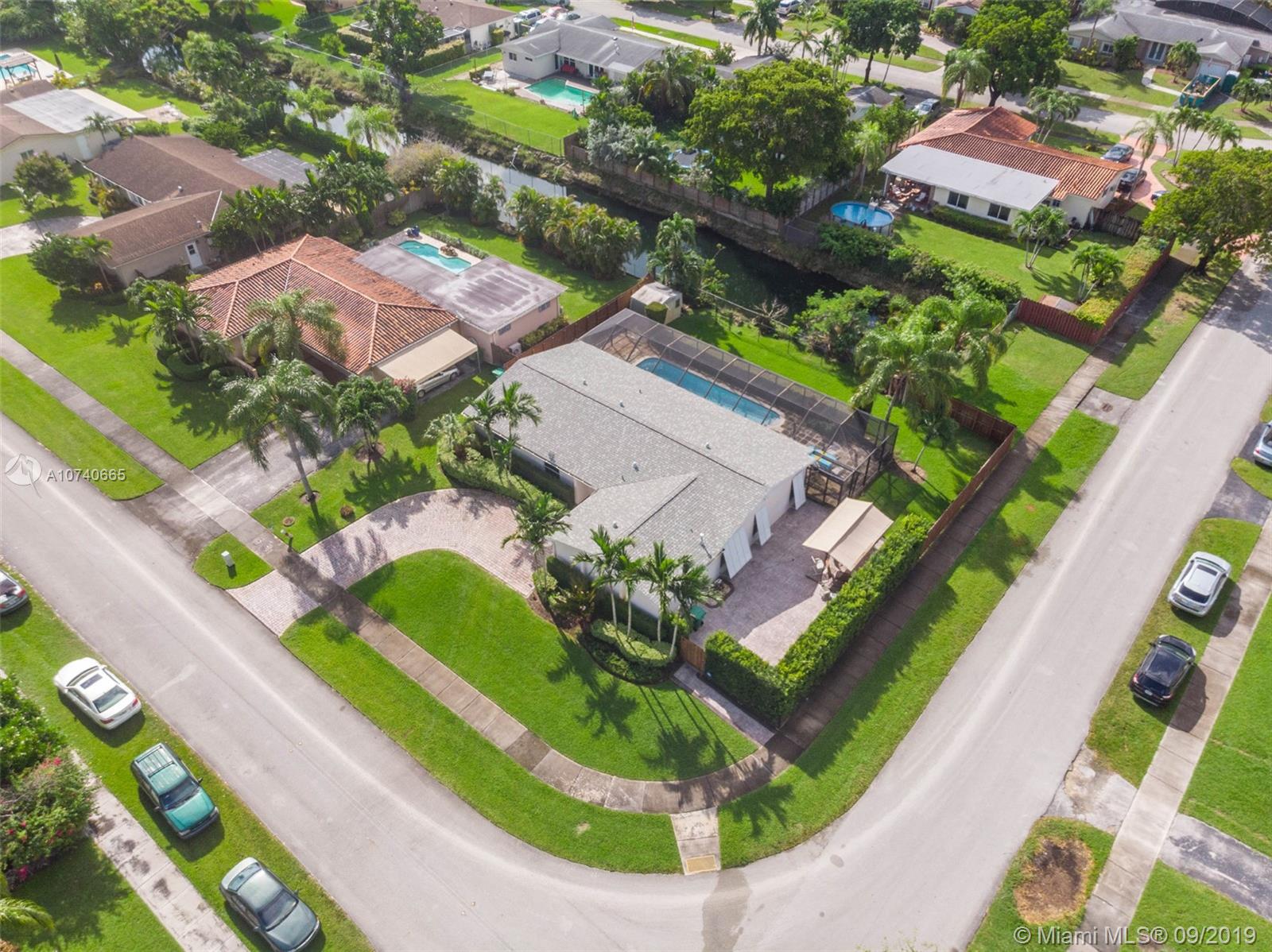 10550 Southwest 98th Street Miami, FL 33176 - Photo 7 of 27