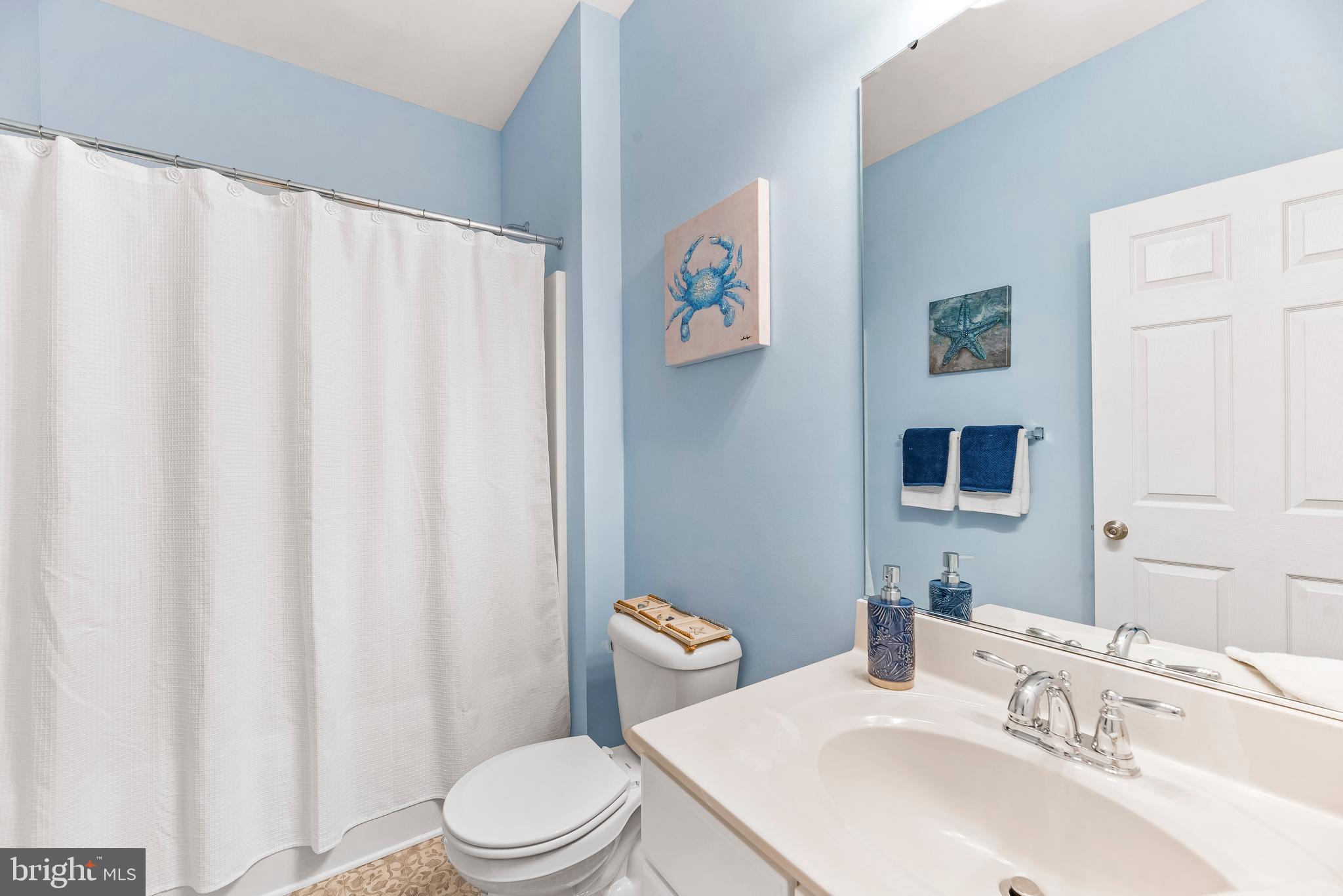 456 Creek View Drive Solomons, MD 20688 - Photo 23 of 33 Full Bath-Hallway