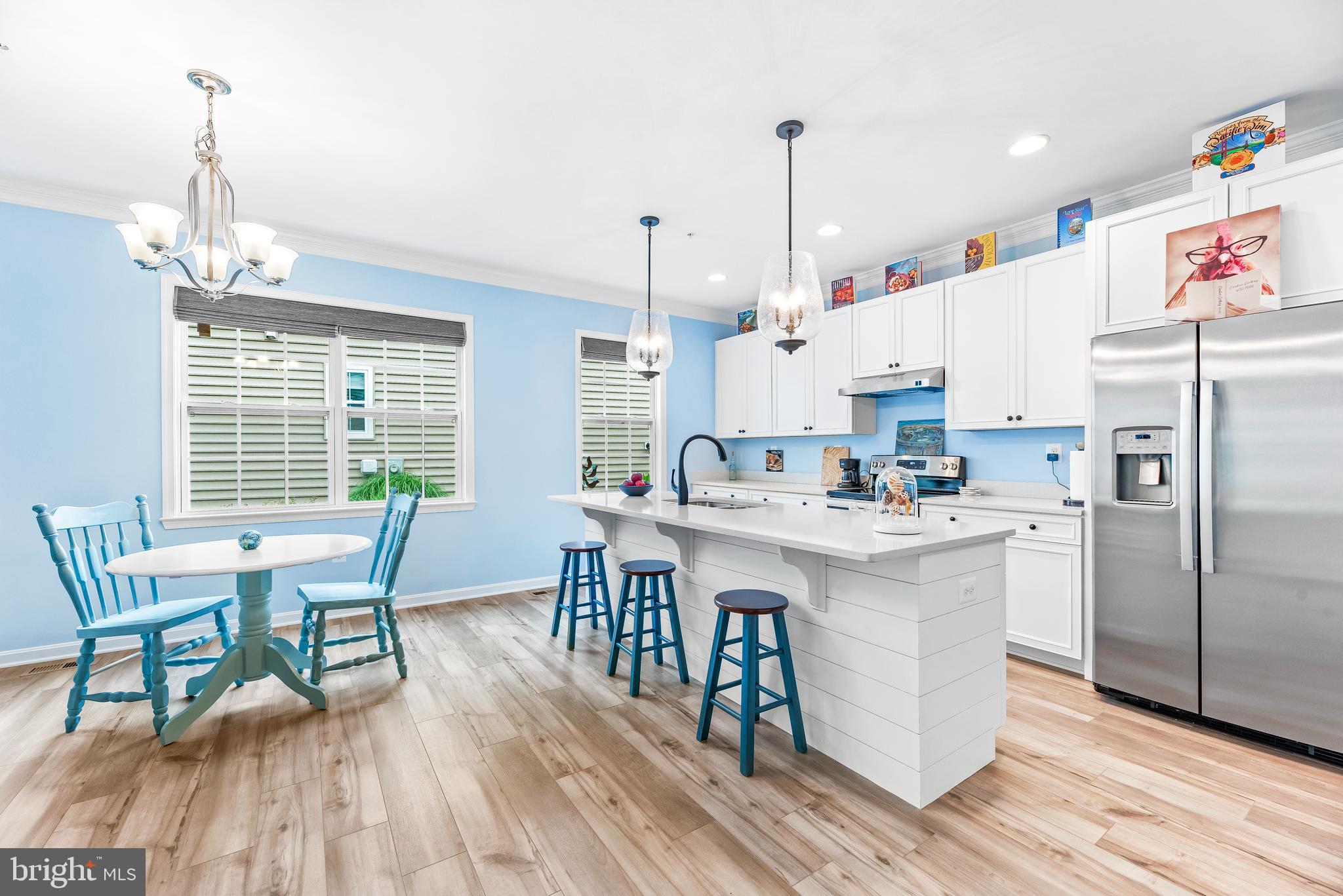 456 Creek View Drive Solomons, MD 20688 - Photo 3 of 33 Kitchen-tablespace