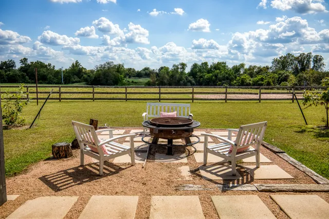 $850,000 | 16611 Fm 1155 Street East, Washington, TX 77880