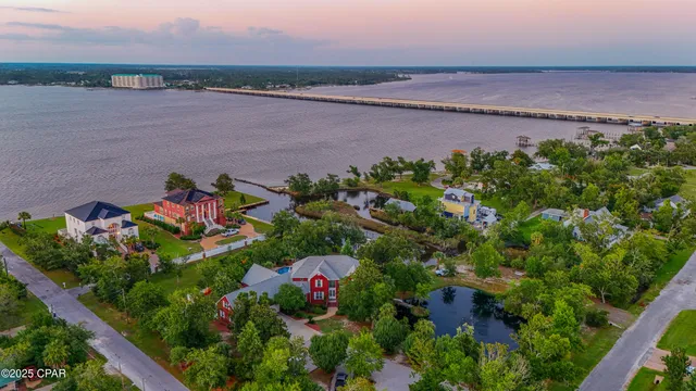 $1,988,500 | 400 West 2nd Street, Lynn Haven, FL 32444