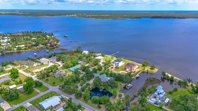 $1,988,500 | 400 West 2nd Street, Lynn Haven, FL 32444