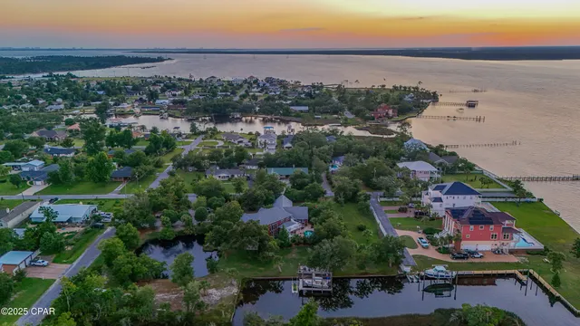 $1,988,500 | 400 West 2nd Street, Lynn Haven, FL 32444