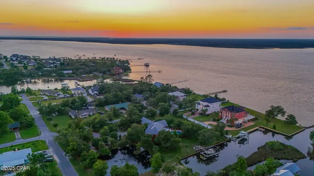 $1,988,500 | 400 West 2nd Street, Lynn Haven, FL 32444