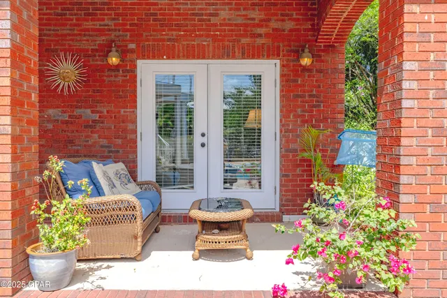 $1,988,500 | 400 West 2nd Street, Lynn Haven, FL 32444