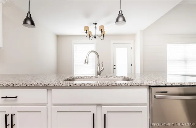 $309,900 | 4105 Cedar Creek Court, Floyds Knobs, IN 47119