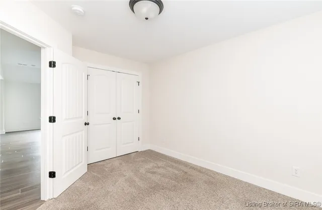 $309,900 | 4105 Cedar Creek Court, Floyds Knobs, IN 47119