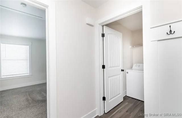 $309,900 | 4105 Cedar Creek Court, Floyds Knobs, IN 47119