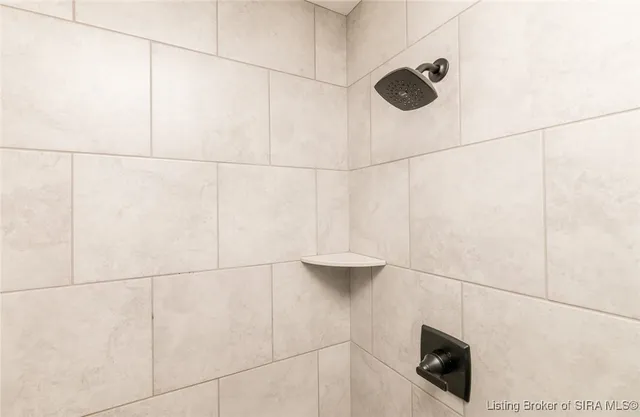 $309,900 | 4105 Cedar Creek Court, Floyds Knobs, IN 47119