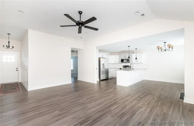 $309,900 | 4105 Cedar Creek Court, Floyds Knobs, IN 47119