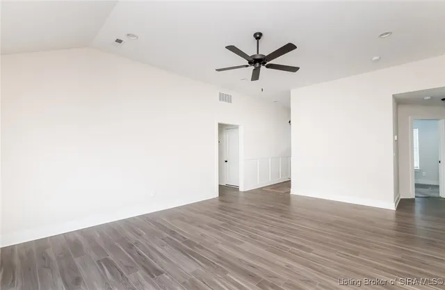 $309,900 | 4105 Cedar Creek Court, Floyds Knobs, IN 47119