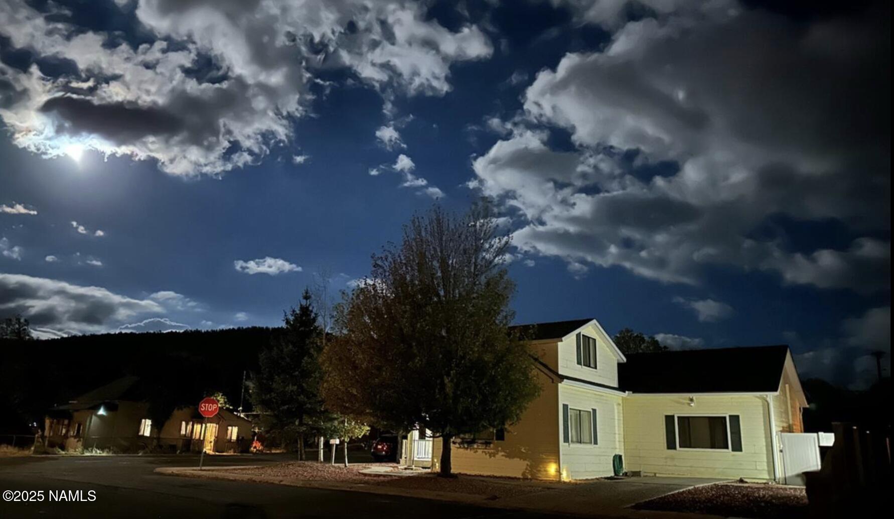 304 South 4th Street Williams, AZ 86046 - Photo 37 of 39 a view of a building