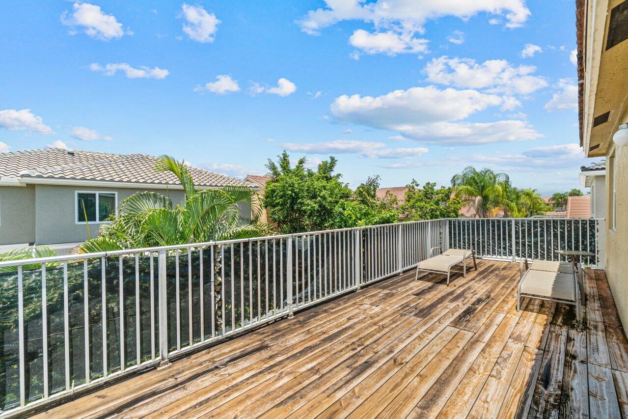 18979 Treble Lane Boca Raton, FL 33498 - Photo 16 of 32 026-18979TrebleLane-BocaRaton-FL-33498-S