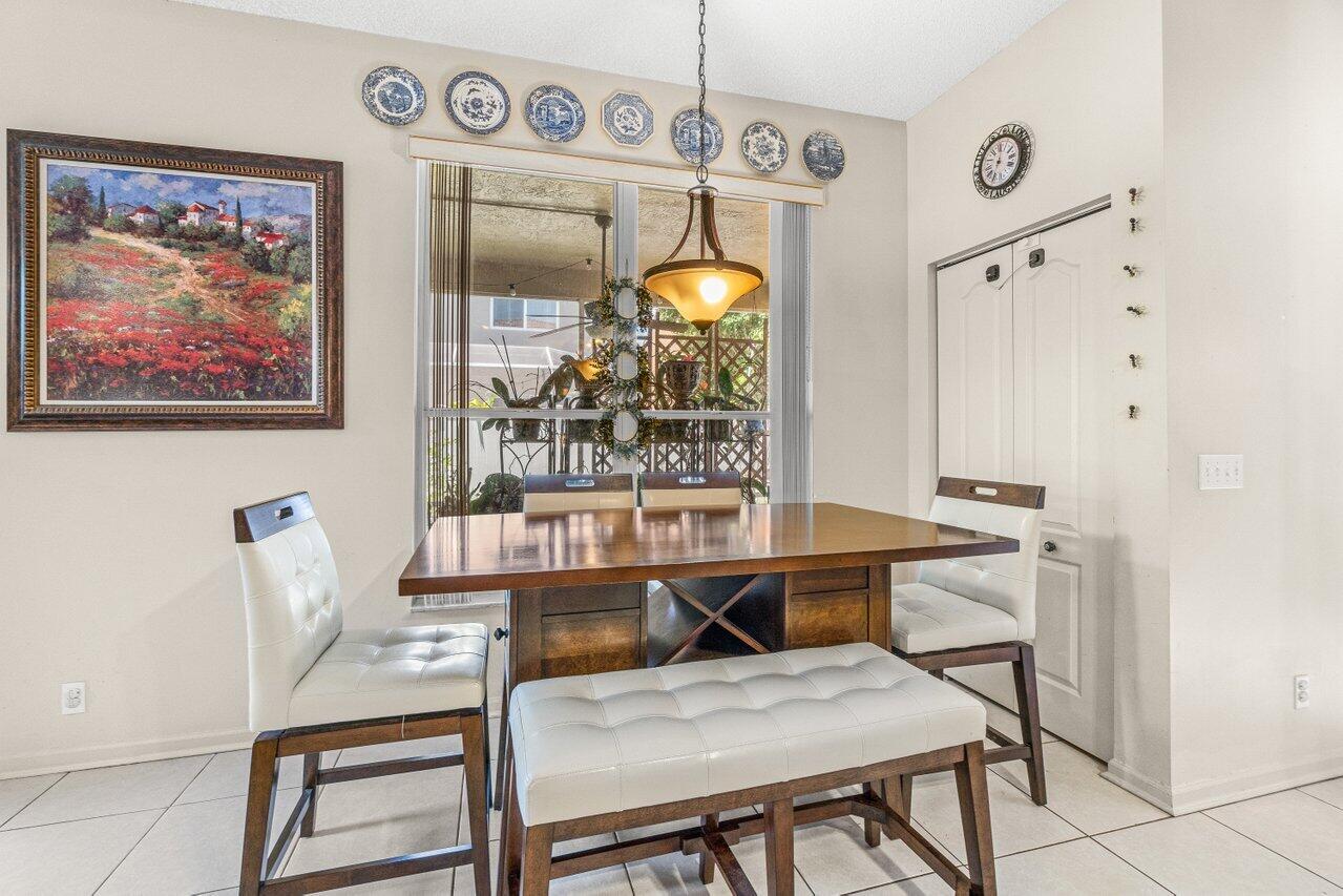 18979 Treble Lane Boca Raton, FL 33498 - Photo 10 of 32 015-18979TrebleLane-BocaRaton-FL-33498-S