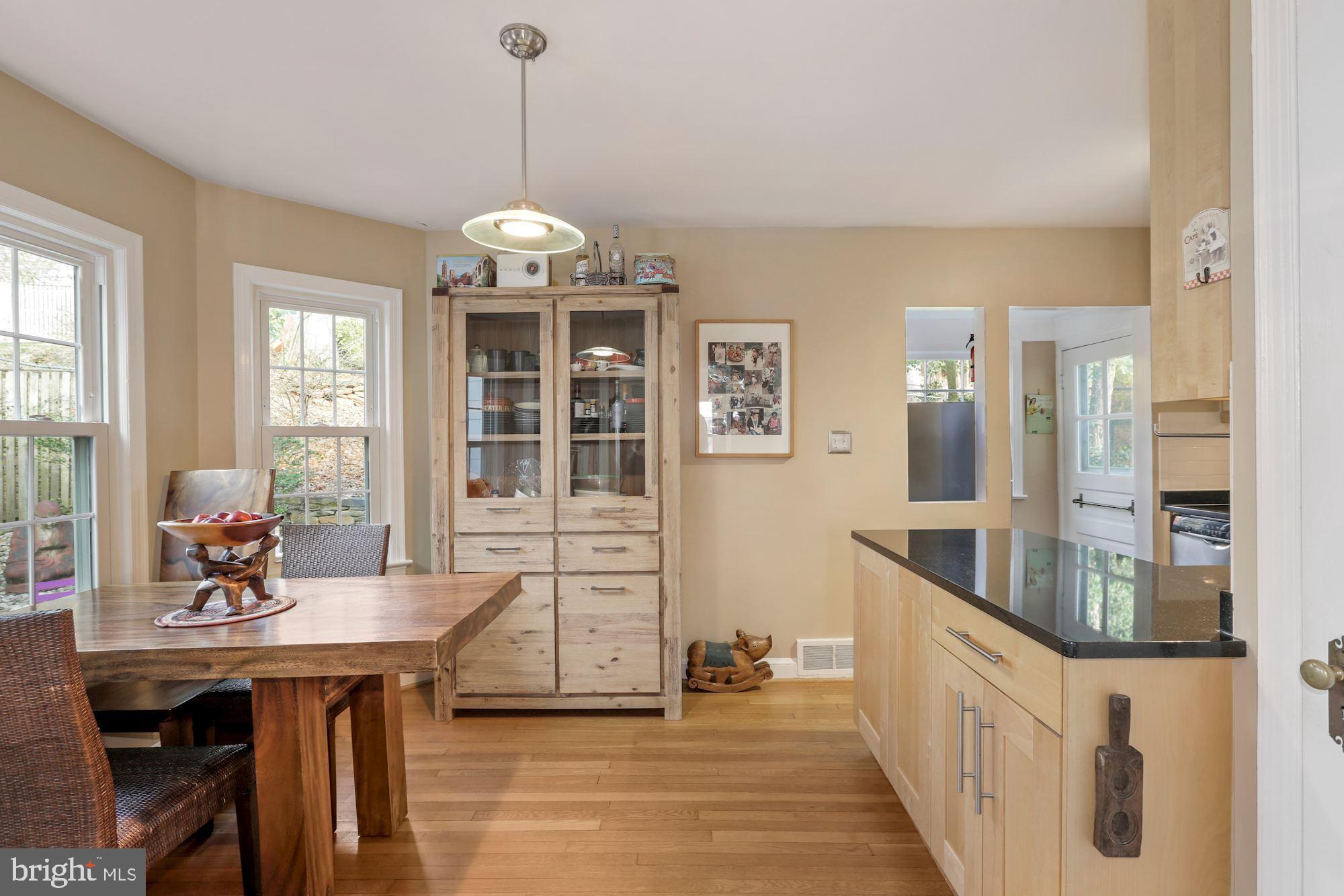 6701 Barr Road Bethesda, MD 20817 - Photo 12 of 42 Gallery Image 12