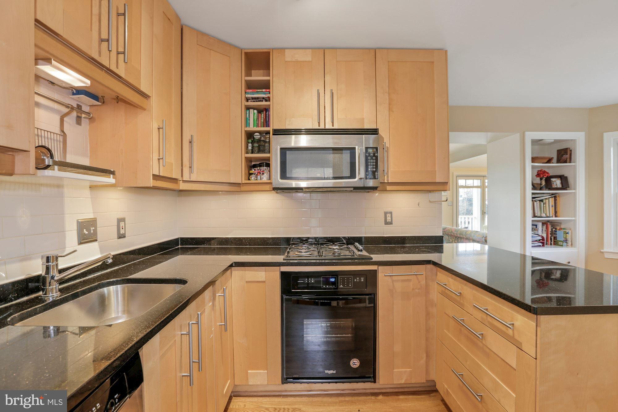 6701 Barr Road Bethesda, MD 20817 - Photo 15 of 42 Gallery Image 15