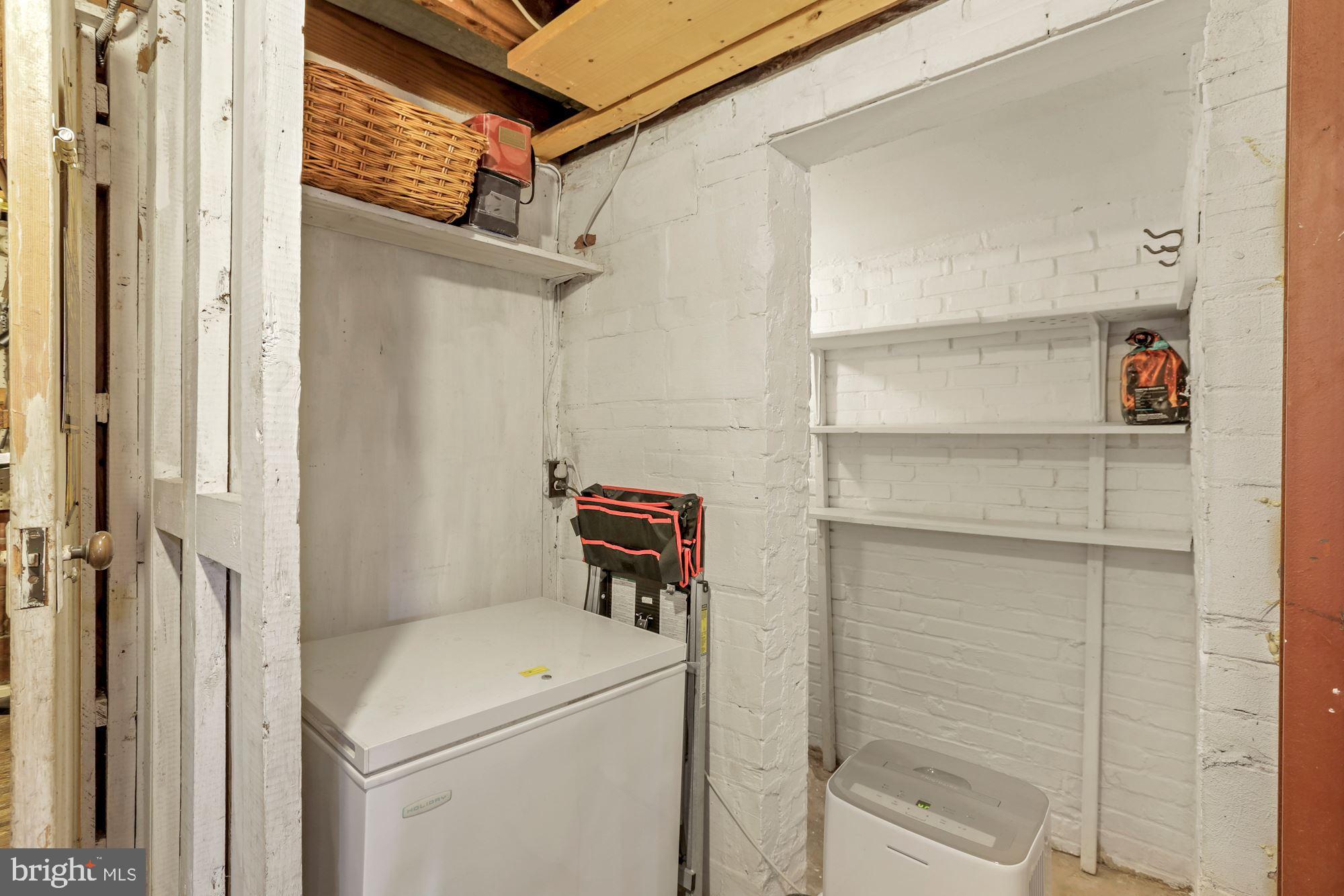 6701 Barr Road Bethesda, MD 20817 - Photo 33 of 42 Gallery Image 33