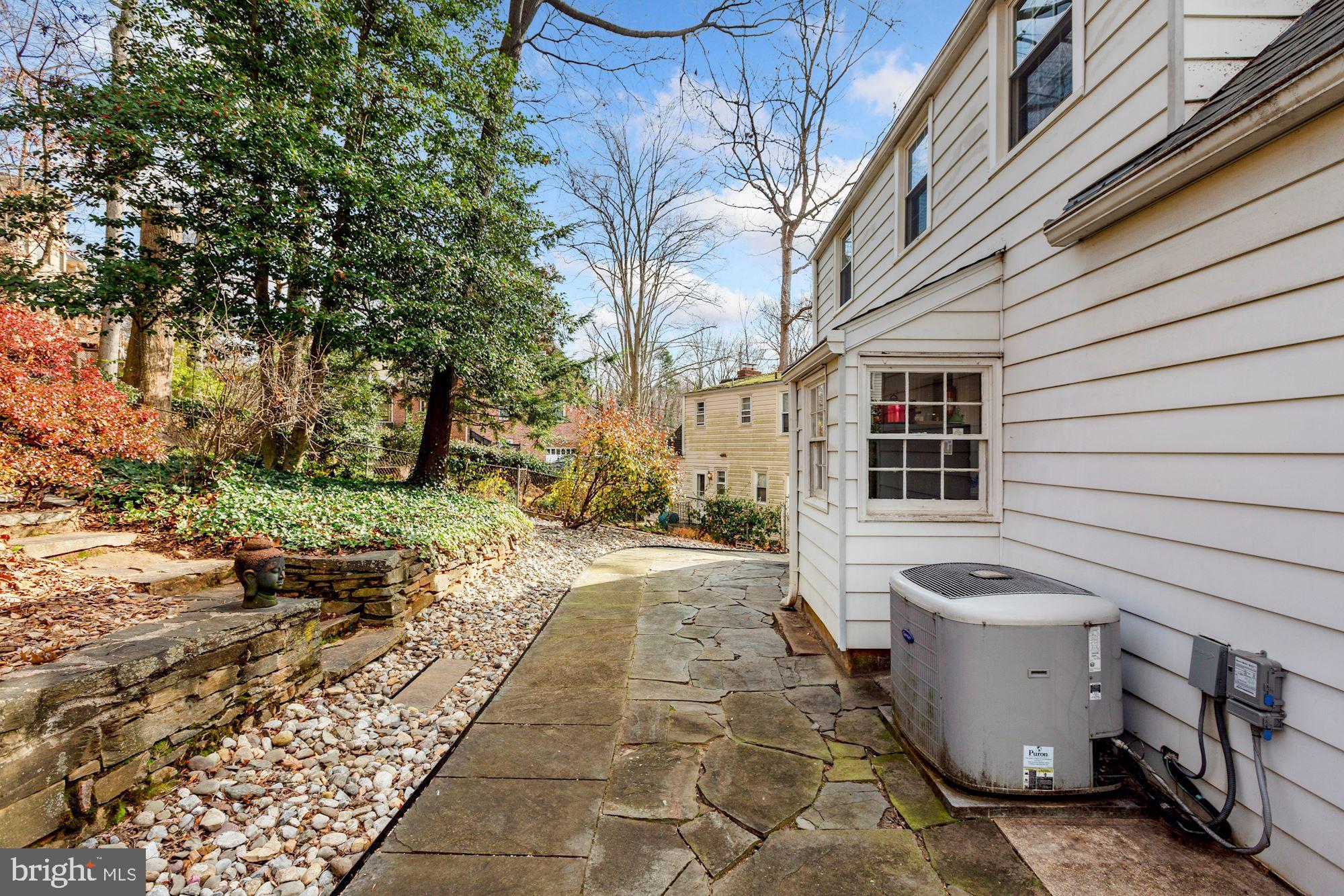 6701 Barr Road Bethesda, MD 20817 - Photo 37 of 42 Gallery Image 37