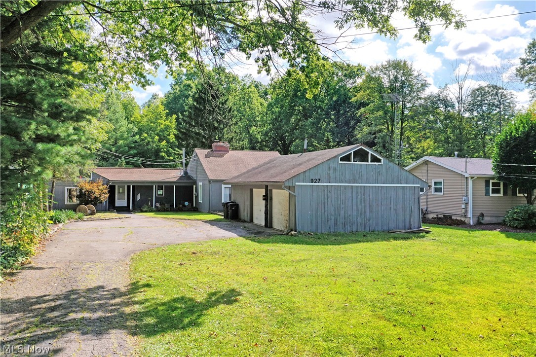 927 Howland Wilson Road Southeast Warren, OH 44484 - Photo 2 of 50 Gallery Image 2