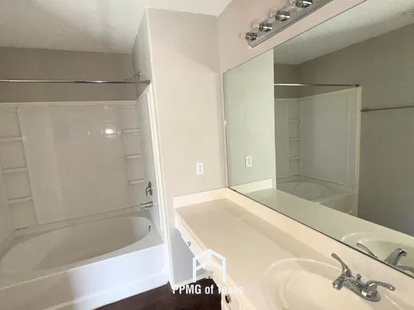 $1,795 | 20014 Tunham Trail, Houston, TX 77073