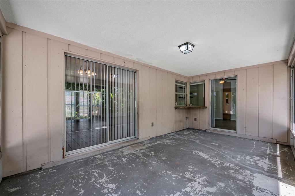 1124 Danny Drive Sarasota, FL 34243 - Photo 32 of 45