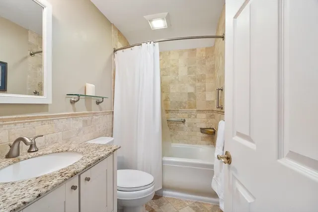 $824,000 | 22 Center Village Drive, Unit 22, Concord, MA 01742