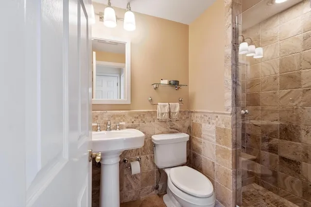 $824,000 | 22 Center Village Drive, Unit 22, Concord, MA 01742