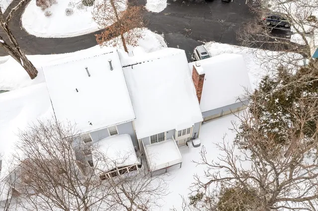 $824,000 | 22 Center Village Drive, Unit 22, Concord, MA 01742