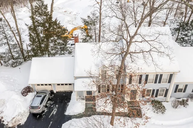 $824,000 | 22 Center Village Drive, Unit 22, Concord, MA 01742