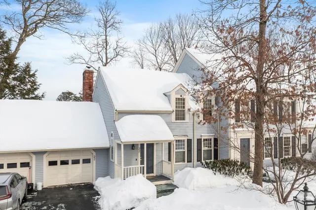 $824,000 | 22 Center Village Drive, Unit 22, Concord, MA 01742
