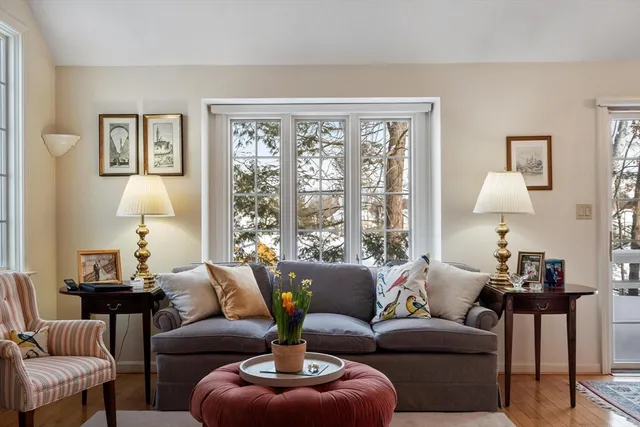 $824,000 | 22 Center Village Drive, Unit 22, Concord, MA 01742