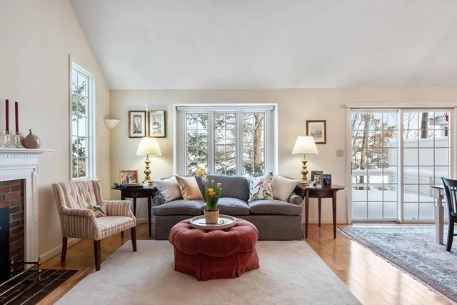 $824,000 | 22 Center Village Drive, Unit 22, Concord, MA 01742