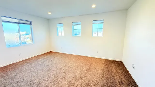 $495,000 | 3935 East Myrtle Avenue, Visalia, CA 93292