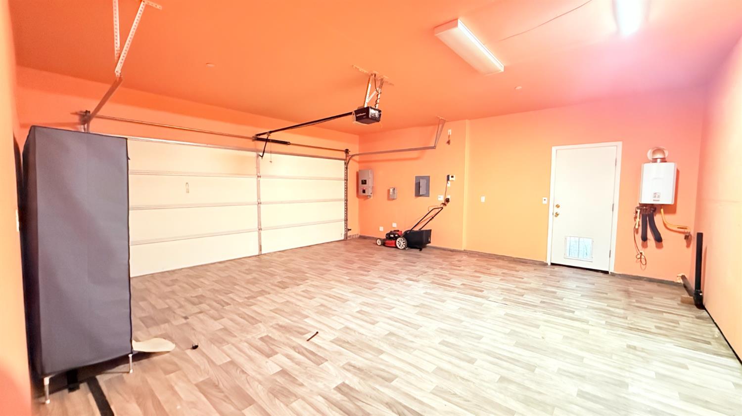 3935 East Myrtle Avenue Visalia, CA 93292 - Photo 41 of 41 a view of empty room with wooden floor and a window
