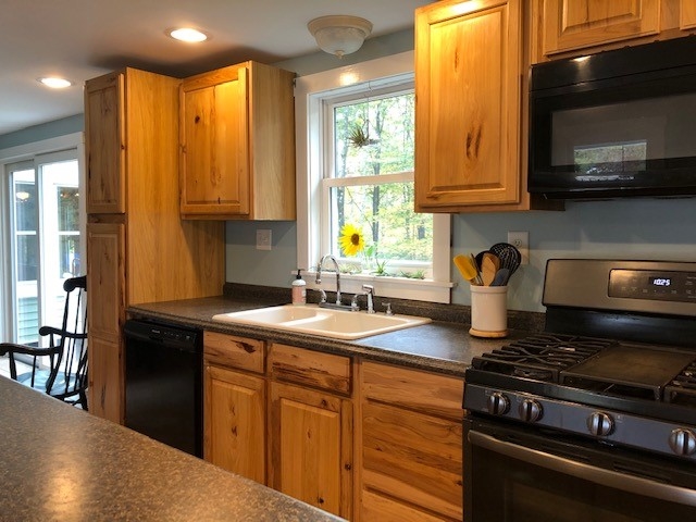 52 Concord Stage Road Weare, NH 03281 - Photo 12 of 40