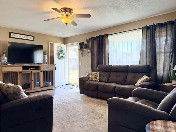 $169,900 | 1817 St Joseph Street, Trenton, MO 64683